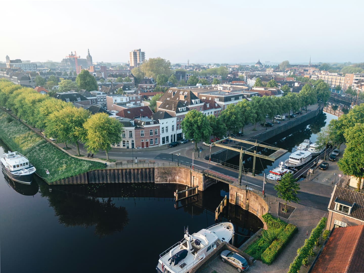 Renting storage in Den Bosch — Inbox Storage picks up at your door